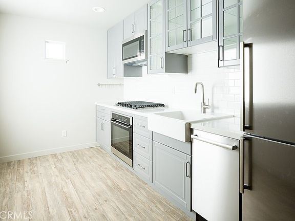 4th image of 210 Laurel St Unit A