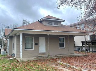 405 W College, Carbondale, IL 62901