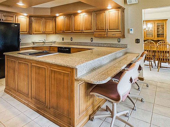 4th image of 56081 Wynnewood Dr
