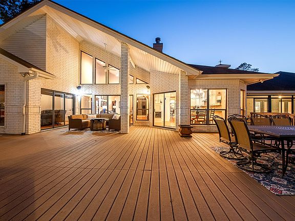2nd image of 1 Strawberry Ln