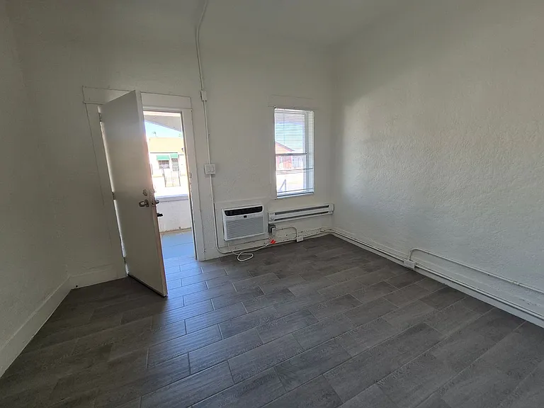 2nd Ave Apartments — Photo 2