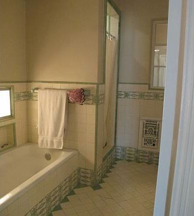 4th image of 555 N Rossmore Ave APT 207