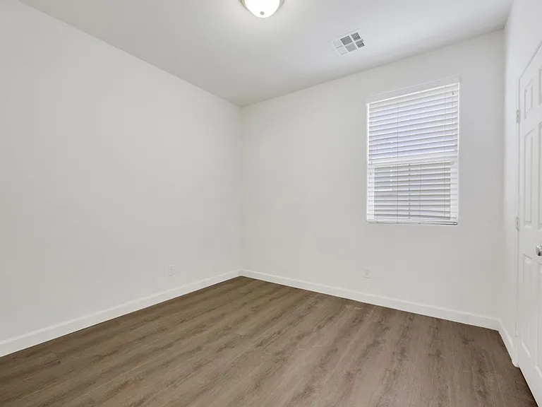 2809 Falling Mist St — Photo 6