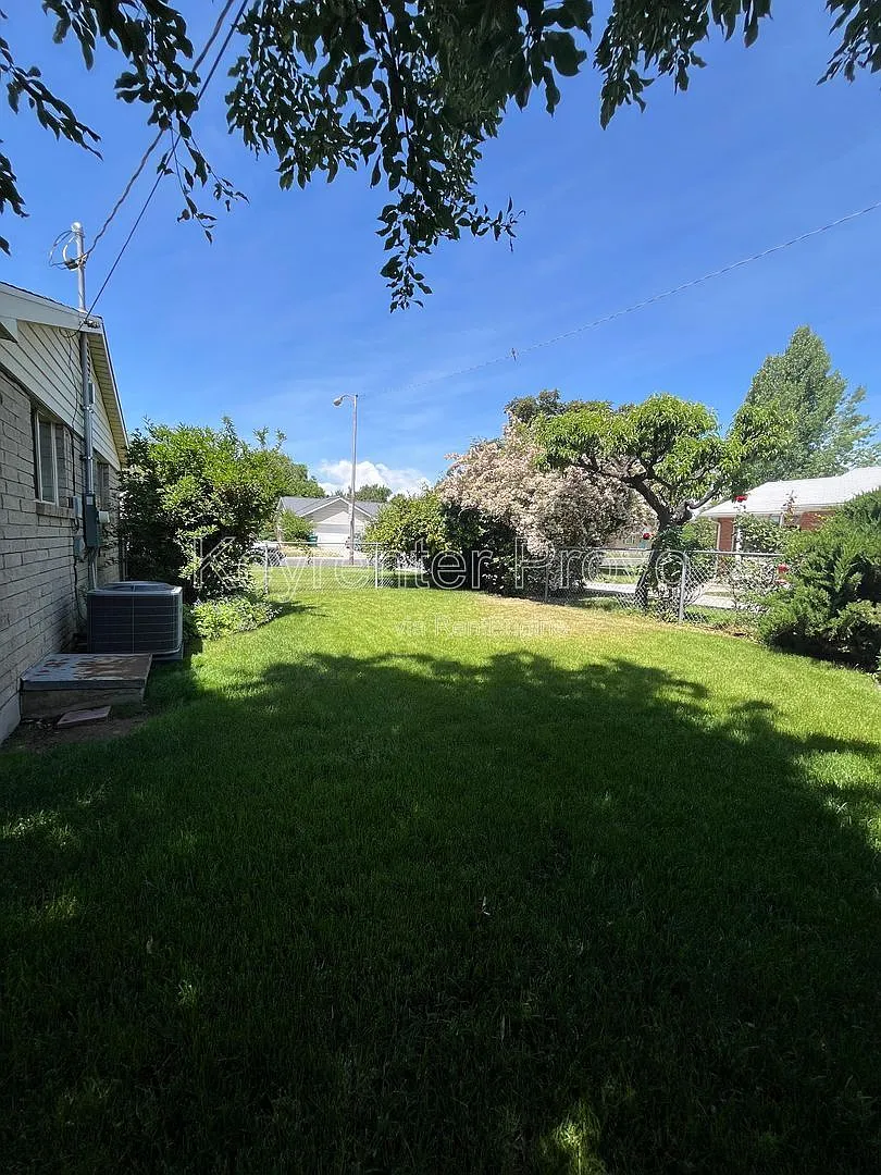 Building Photo - 1589 S 200th St E