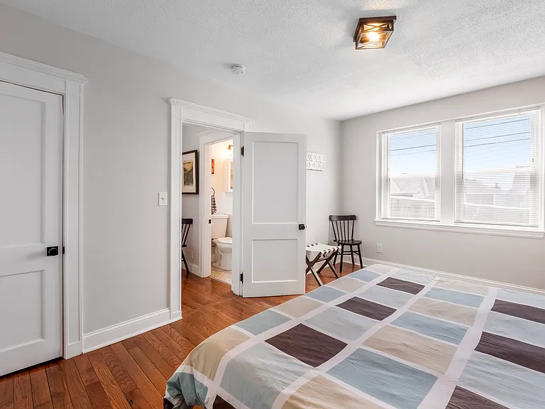 8 Walnut St #28 — Photo 9