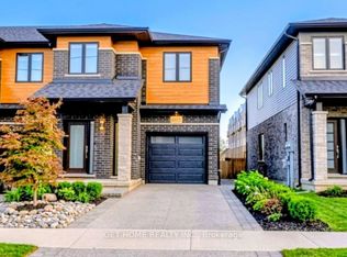 6655 Cropp St, Niagara Falls, ON L2E0B7