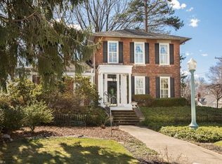 23319 Detroit Rd, Westlake, OH 44145
