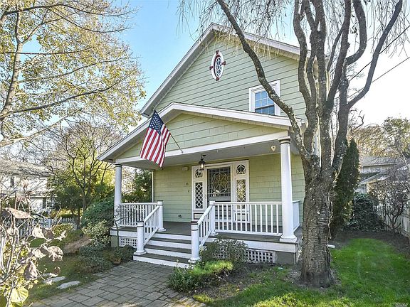 3rd image of 15 Littleworth Ln