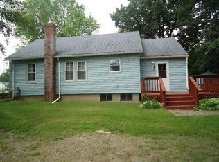 11282 Main Rd, Fenton, MI 48430