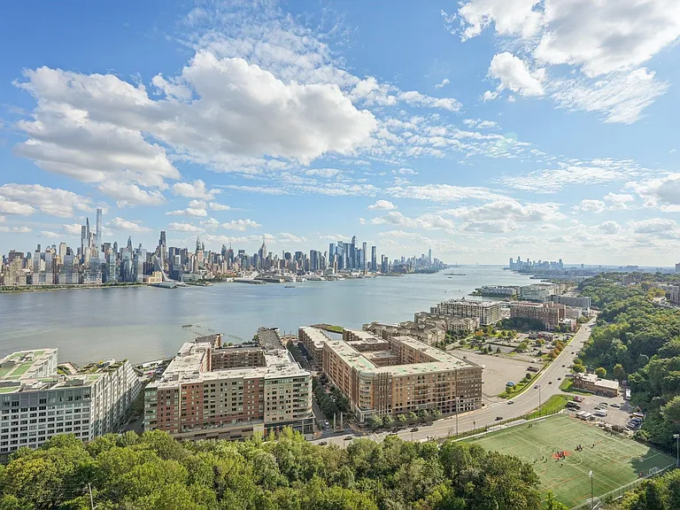 6040 Boulevard East #23 — Photo 10