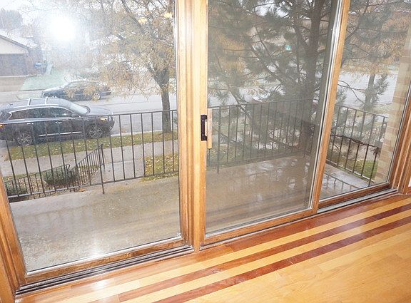 4th image of 4109 W 93rd Pl APT 1E