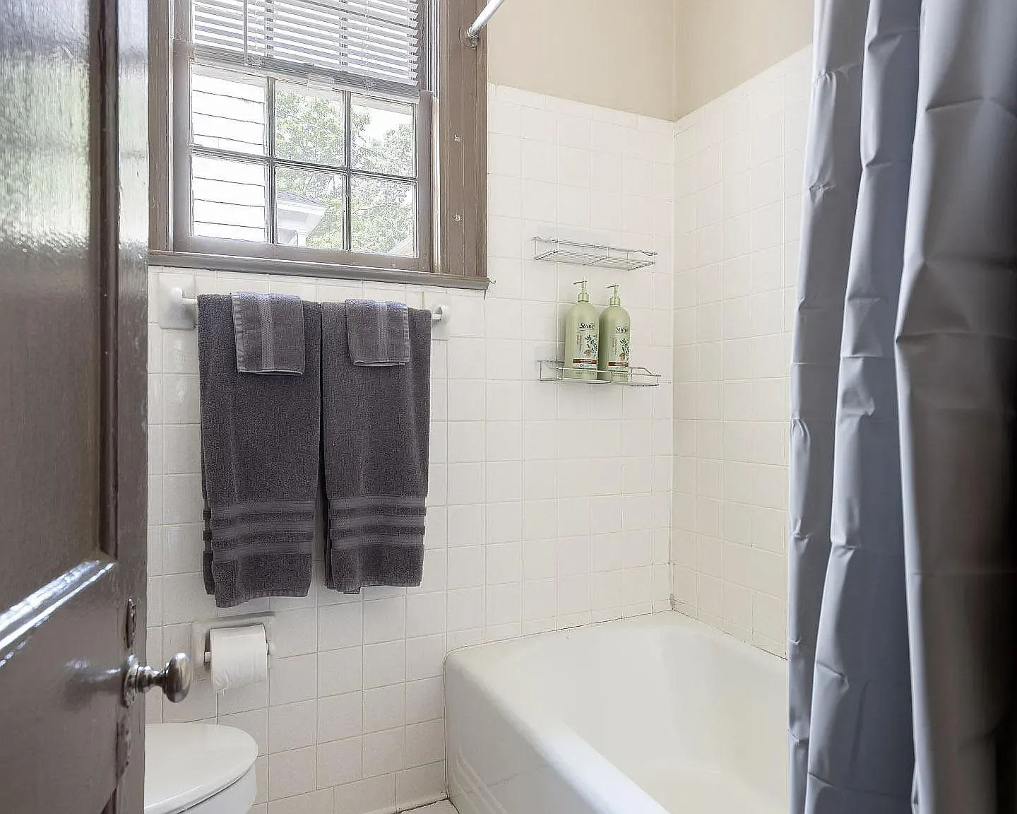 2 bed, 1400 sqft, $3,200 — Photo 3