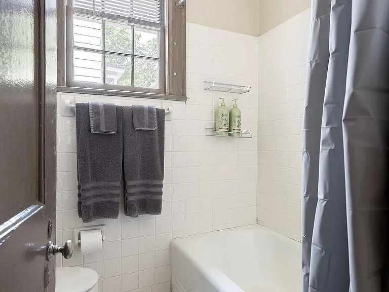 209 North St — Photo 3
