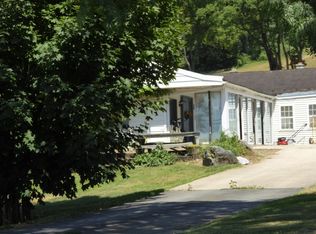 120 E Farmersville Rd, Ephrata, PA 17522