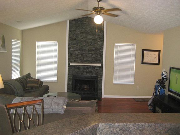 2nd image of 3625 Hilliard Station Rd #3625