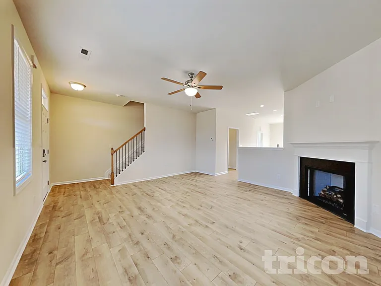 116 Greenhouse St — Photo 2
