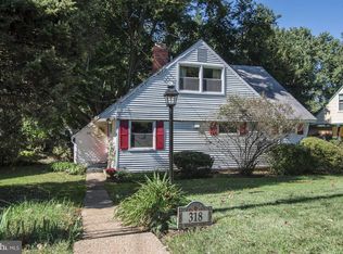 318 Cedar Ln, Rockville, MD 20851