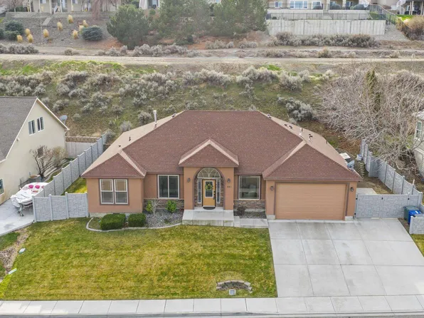 483 Aimee Dr, Richland, WA 99352