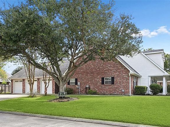 2nd image of 108 Lake Ridge Dr