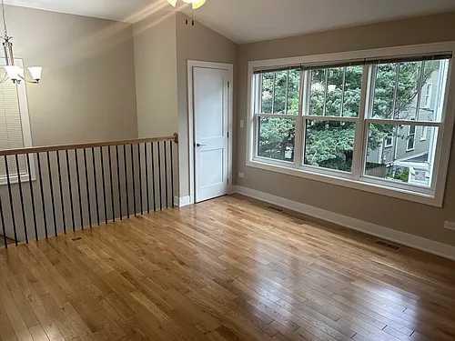 2128 W Leland Ave #3 Photo 1