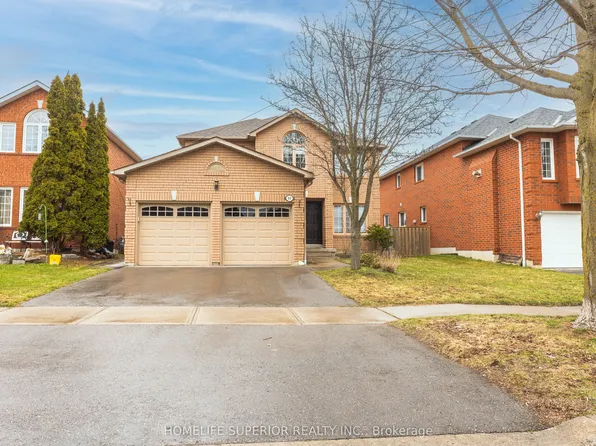 95 Clune Pl, Whitby, ON L1R 2C6