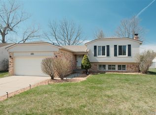 652 Stonehenge Dr, Canton, MI 48188