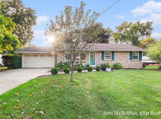 1133 Maplerow Ave NW, Grand Rapids, MI 49534