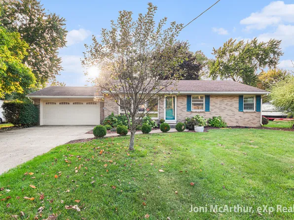 1133 Maplerow Ave NW, Grand Rapids, MI 49534