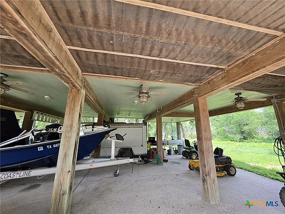 5th image of 1243 Guadalupe River Dr
