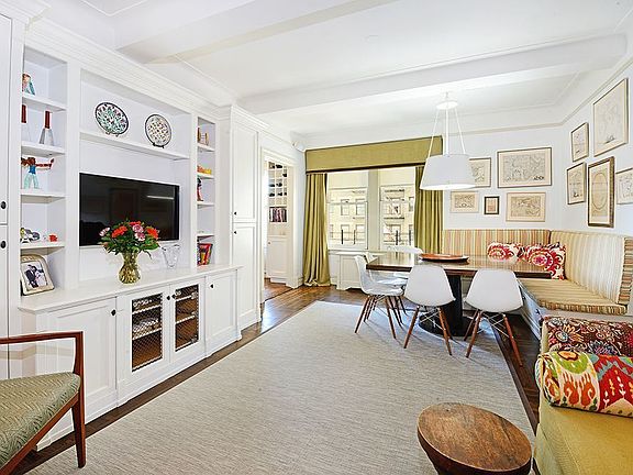 2nd image of 20 W 77th St #10A