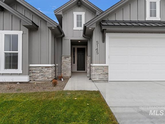 2nd image of 6304 E One Tree Pl