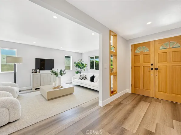 6391 Reubens Dr, Huntington Beach, CA 92647
