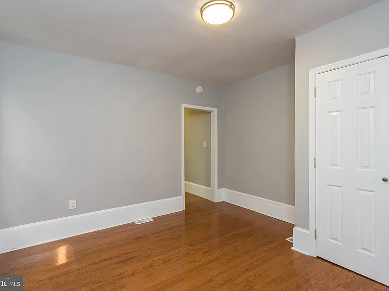 721 S 19th St #1R — Photo 2