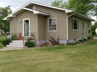 203 4th St SW, Browns Valley, MN 56219