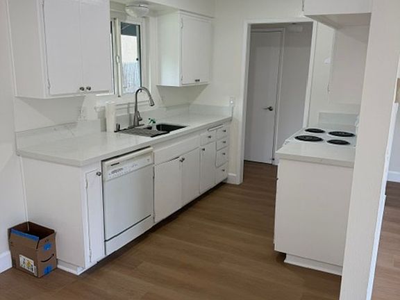 2nd image of 1815 Gina Dr #1815