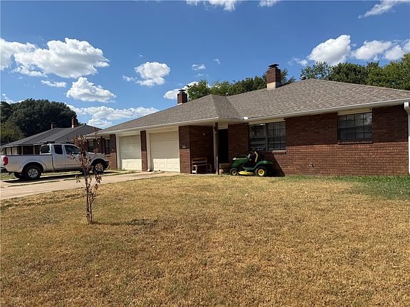 2nd image of 3696 Green Acres Rd