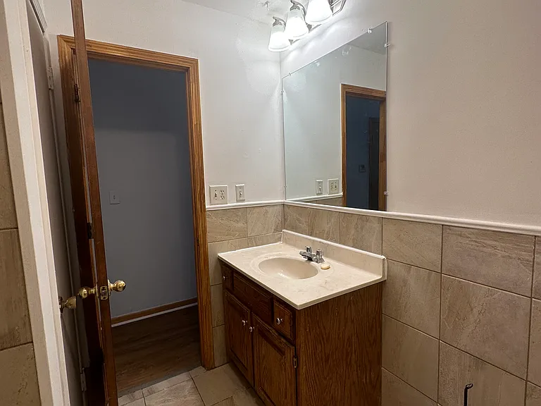 1007 SW Kings Cross Rd — Photo 9