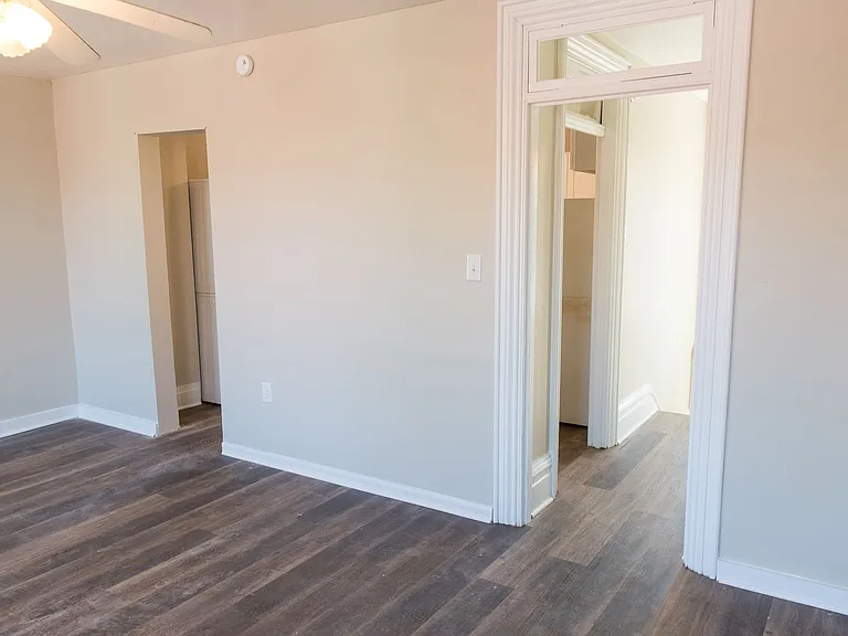 127 Herr St — Photo 16