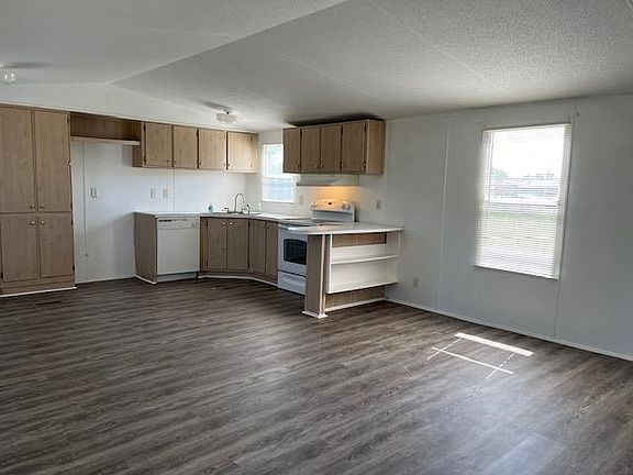 5th image of 23000 Indian Trail Dr