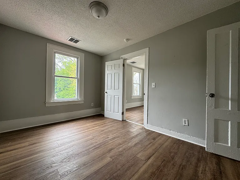 354 Blatchley Ave #B2 — Photo 3