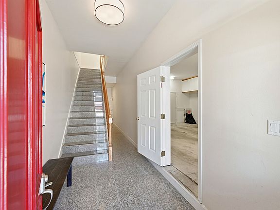 5th image of 527 34th Ave #527