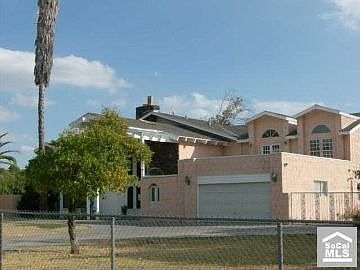 2nd image of 41791 Whittier Ave