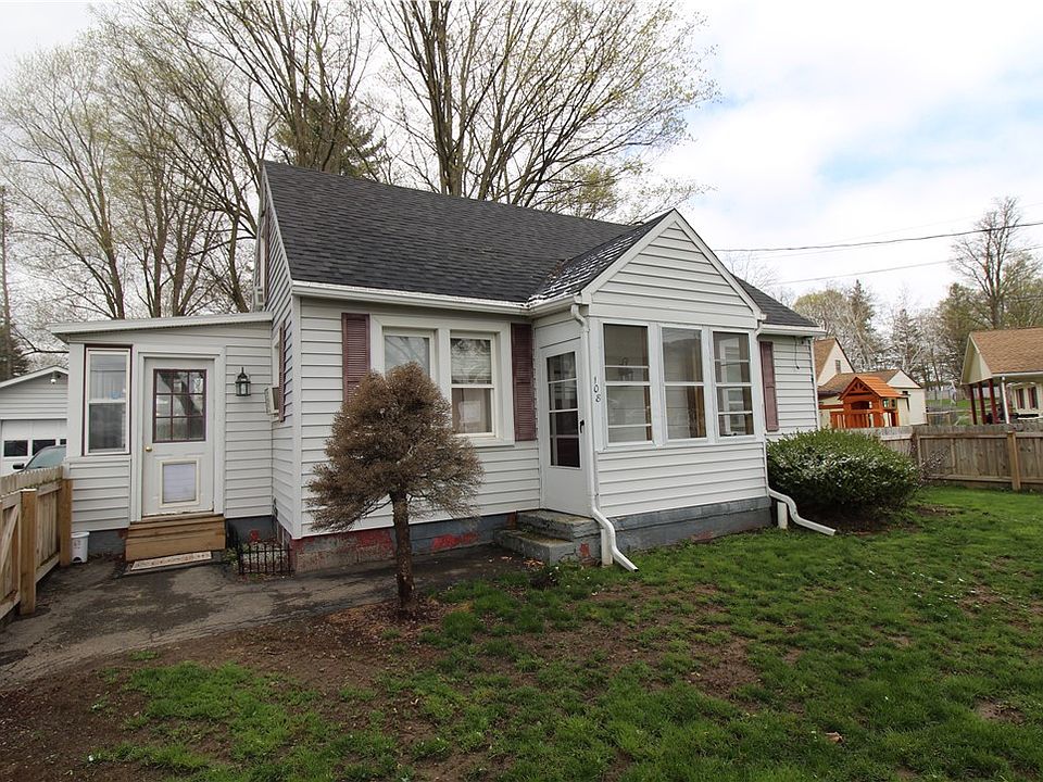 1st image of 108 May St