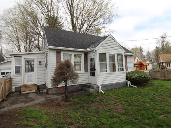 108 May St, Bath, NY 14810