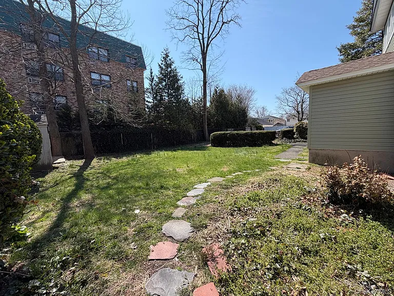 24 Doxsey Pl #3 — Photo 11