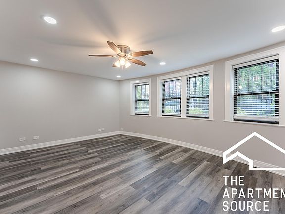 5th image of 2240 N Sawyer Ave #G1