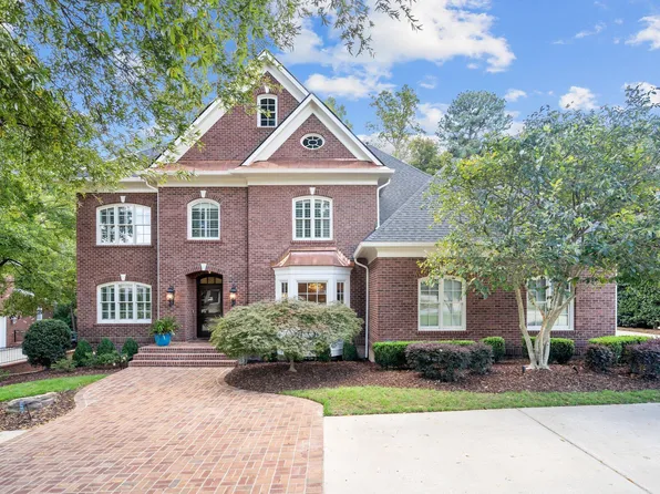 303 Devonhall Ln, Cary, NC 27518