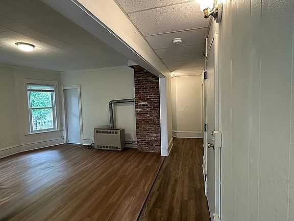 3rd image of 16-18 Lafayette Pl #182