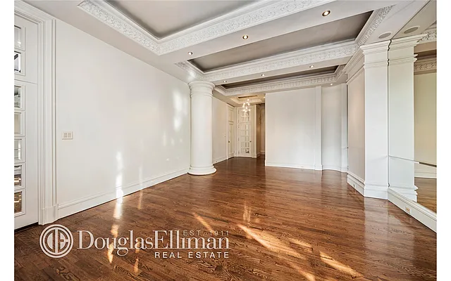 Sold by Douglas Elliman | media 24