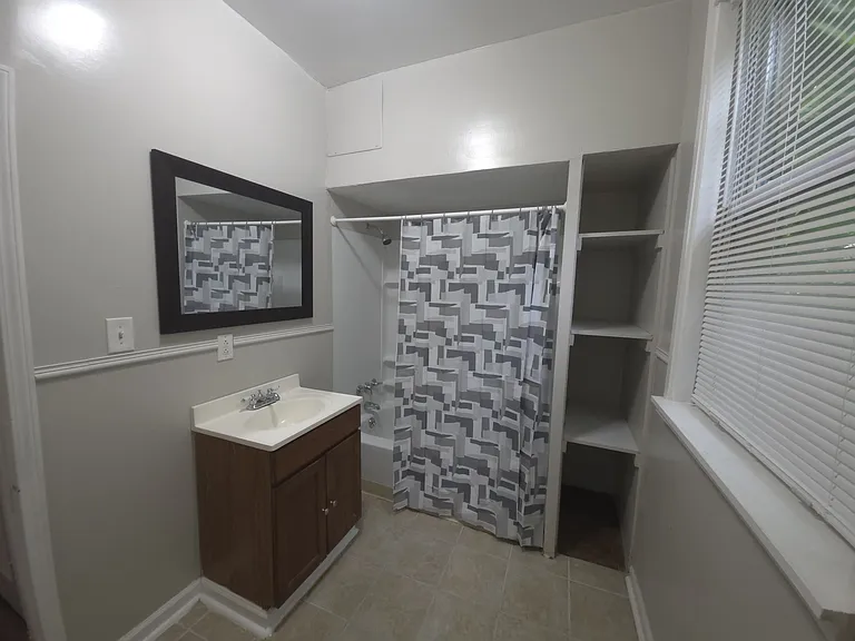 823 Walnut St #2 — Photo 12
